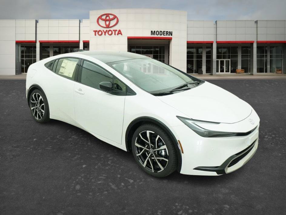New 2026 Wind Chill Pearl Toyota XSE Premium image 12