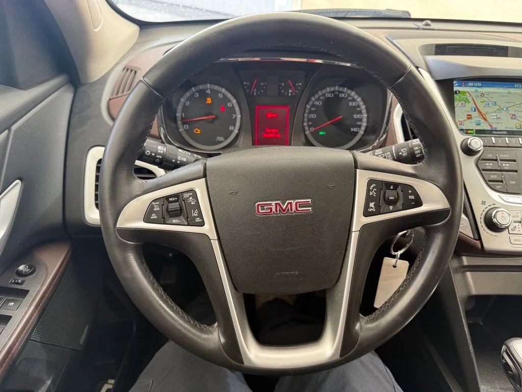 Used 2015 Champagne Silver Metallic GMC SLT-1 image 15