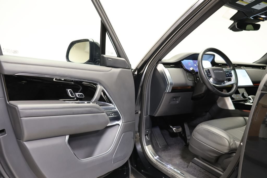 Certified Used 2023 Santorini Black Metallic Land Rover SE image 28