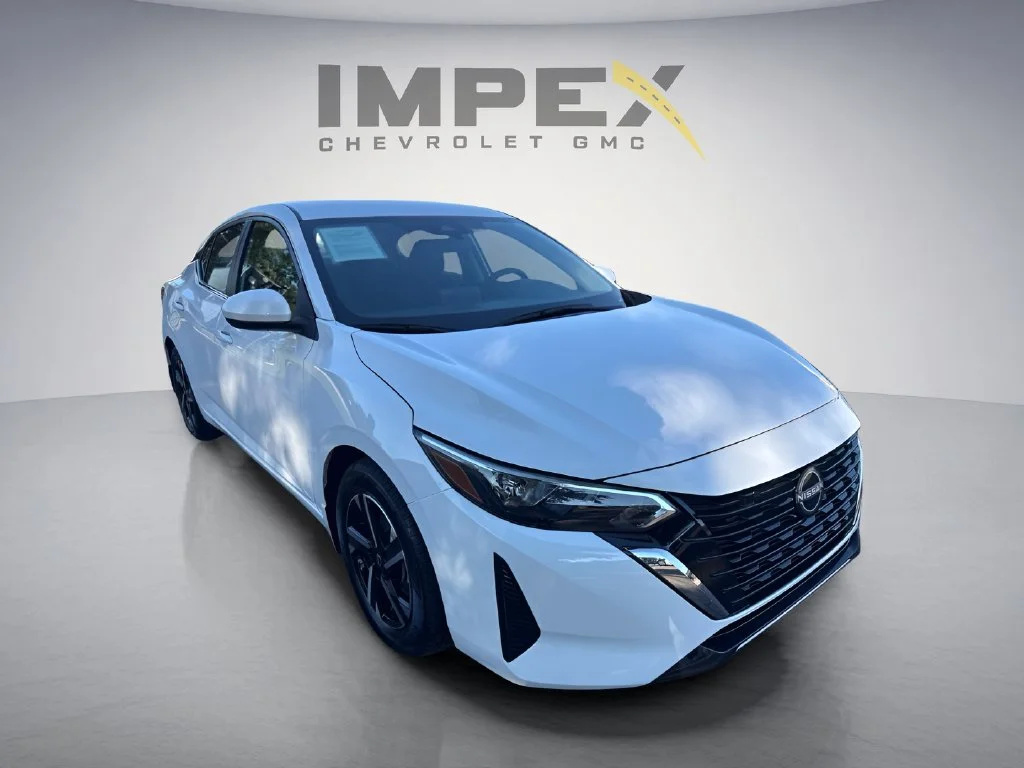 Used 2025 White Nissan SV image 7