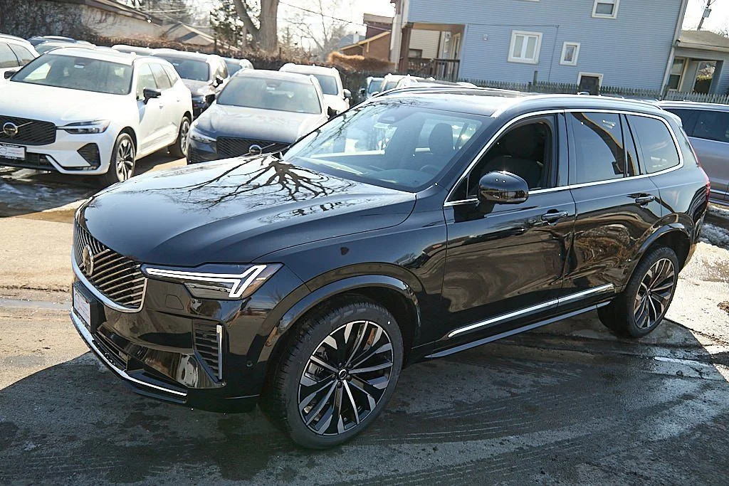 New 2026 Onyx Black Volvo Plus image 6