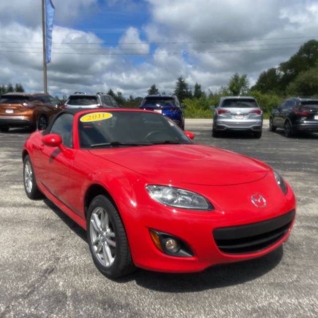 Used 2011 Red Mazda Sport image 4