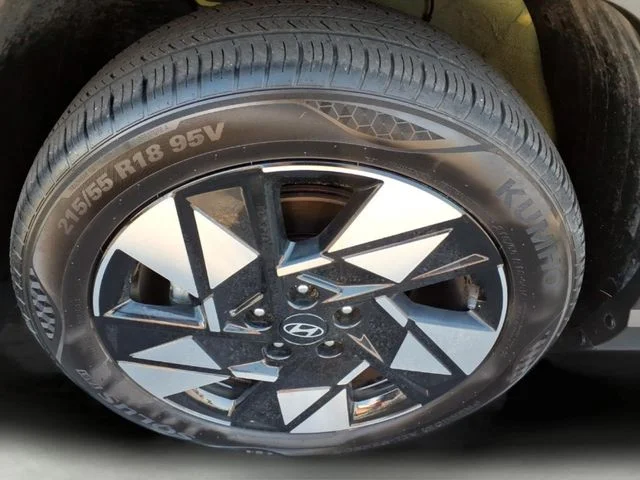 Used 2024 Yellow Hyundai SEL image 8