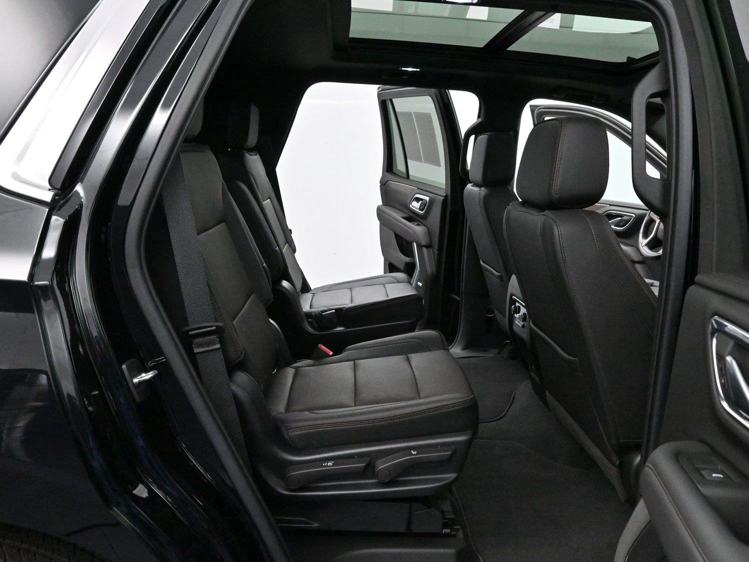 Used 2022 Black Chevrolet High Country image 38