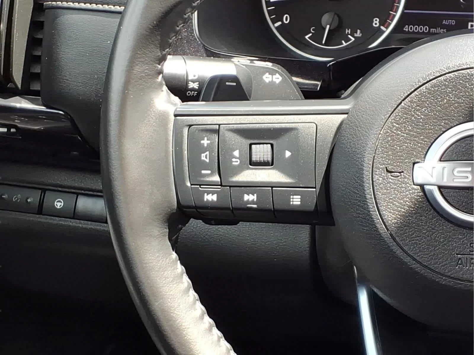 Used 2024 Deep Ocean Blue Pearl Nissan SV image 21