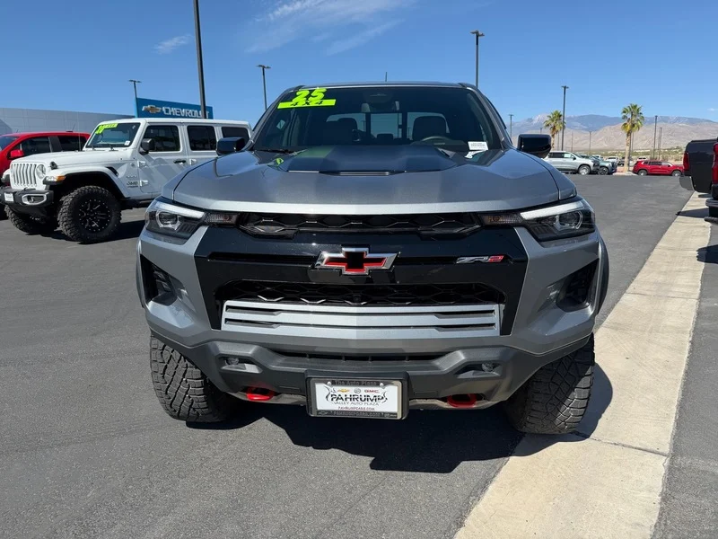 Used 2025 Sterling Gray Metallic Chevrolet ZR2 image 8