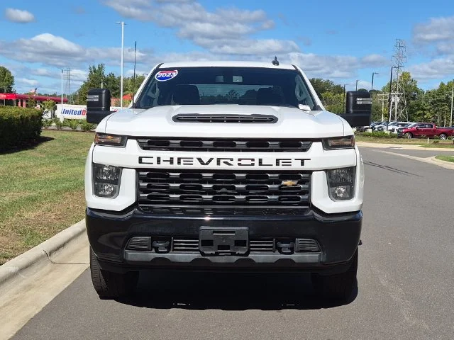 Used 2023 White Chevrolet Custom image 16