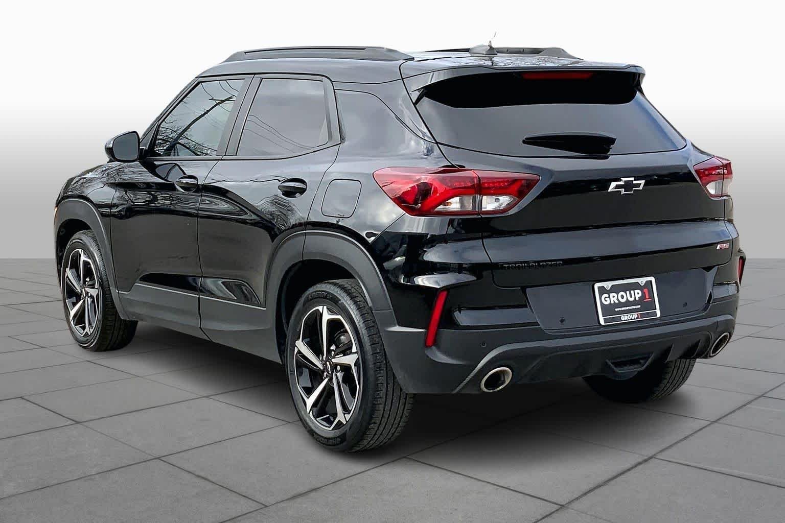 Used 2021 Mosaic Black Metallic Chevrolet RS image 12