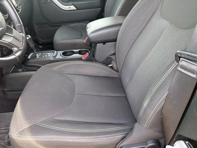 Used 2018 Black Jeep Rubicon image 13