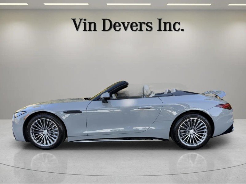 Certified Used 2024  Mercedes-Benz AMG® SL 43 image 4