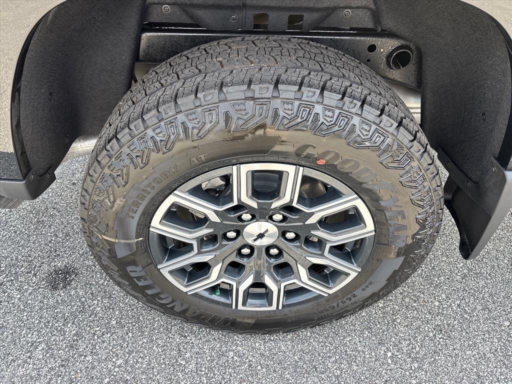 2026 Chevrolet Colorado Z71 - Photo 29