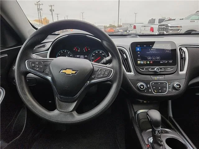 Used 2024 Gray Chevrolet 1LT image 10