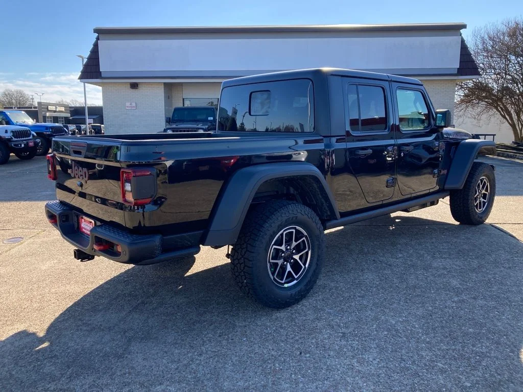 New 2026 Black Clear-Coat Exterior Paint Jeep Rubicon image 5