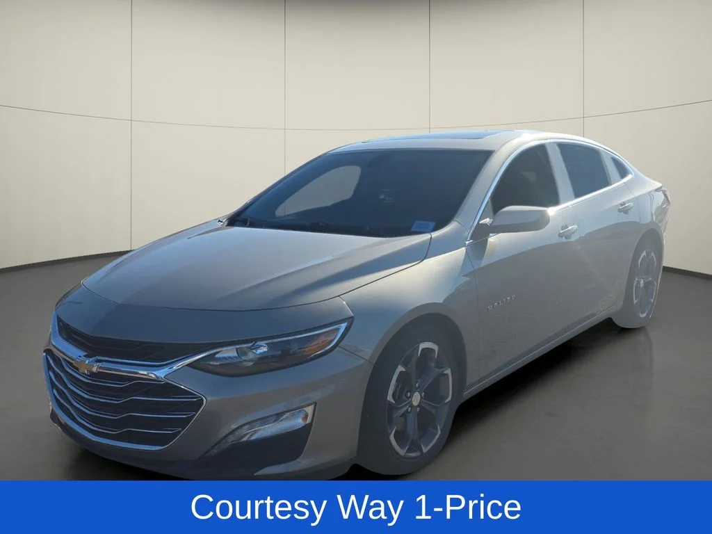 Used 2022 Gray Chevrolet LT image 4