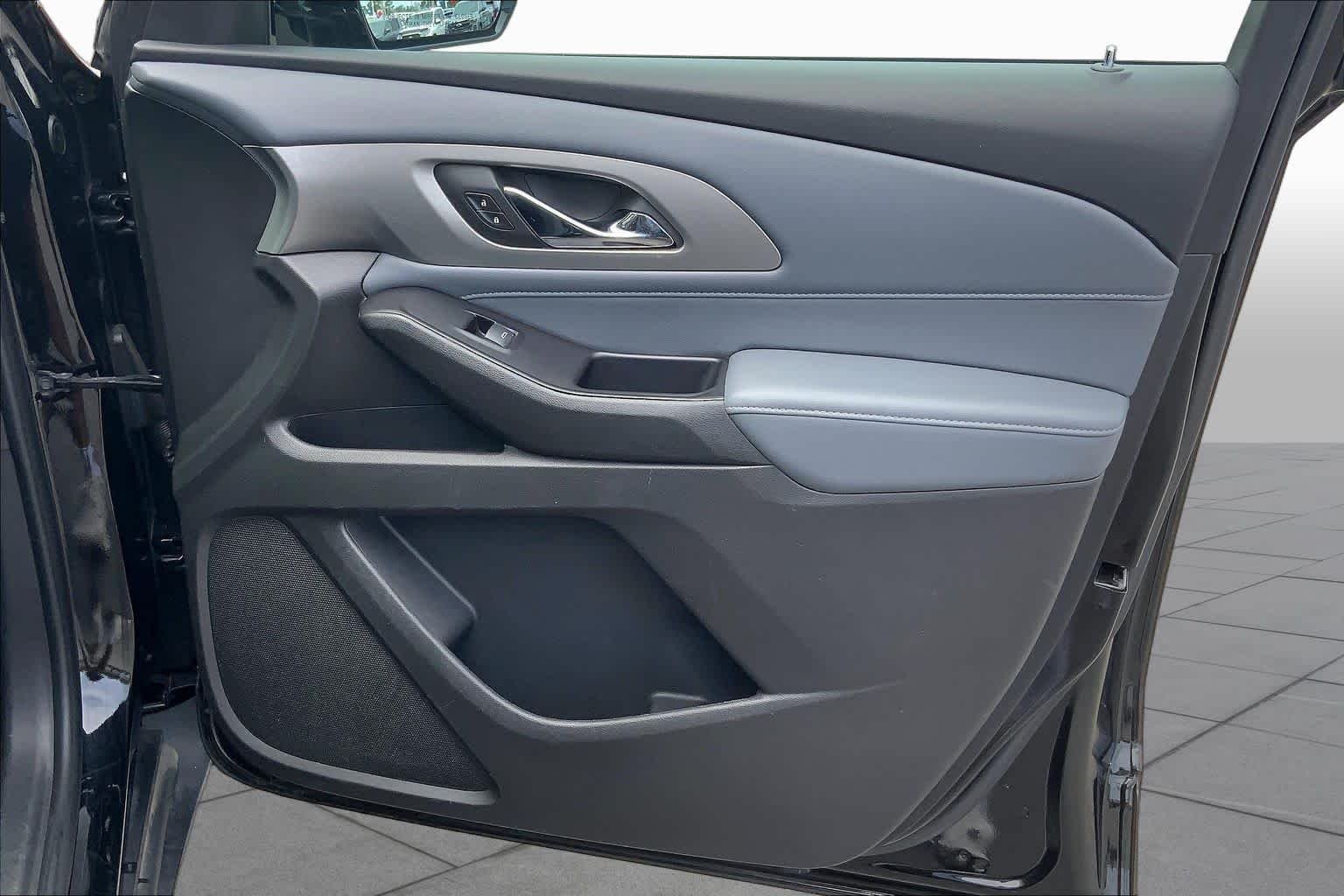 Used 2019 Mosaic Black Metallic Chevrolet LT Cloth image 23