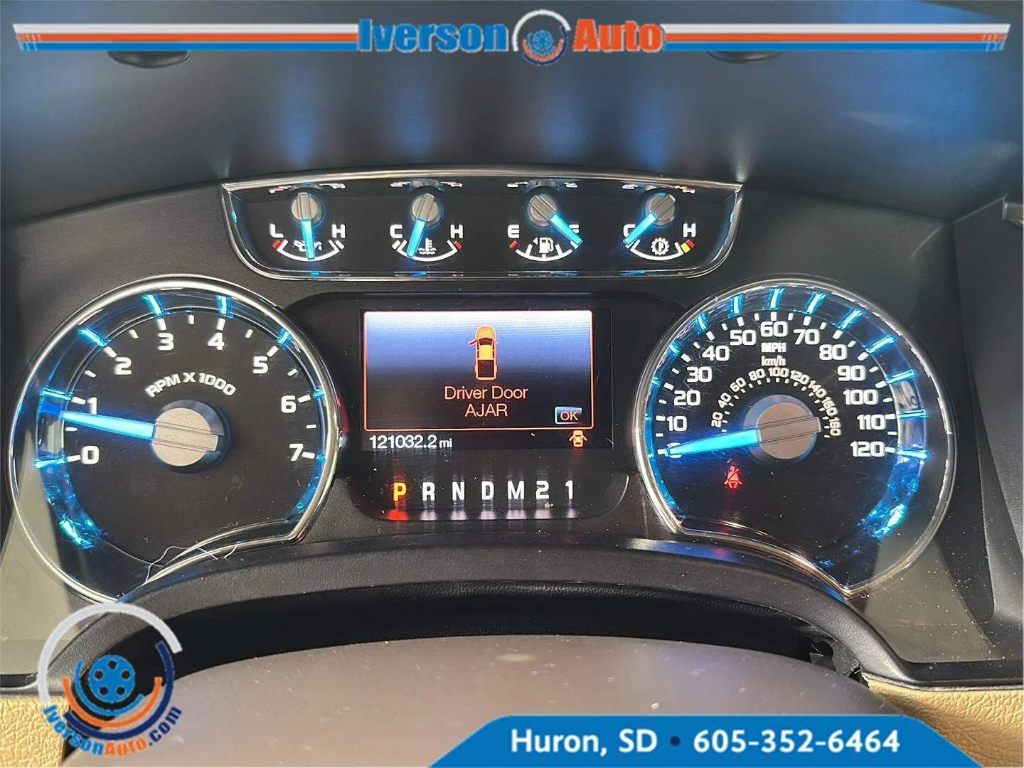 Used 2013 Green Gem Metallic/Pale Adobe Metallic Ford Lariat image 16