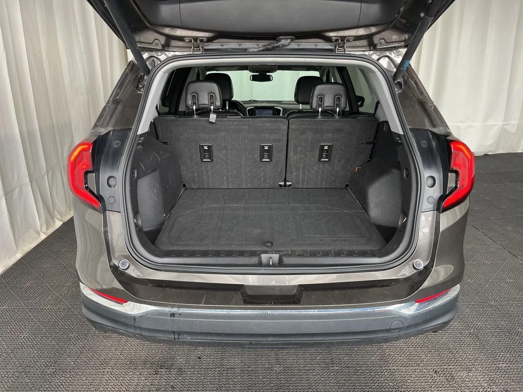 Used 2019 Gray GMC SLT image 24