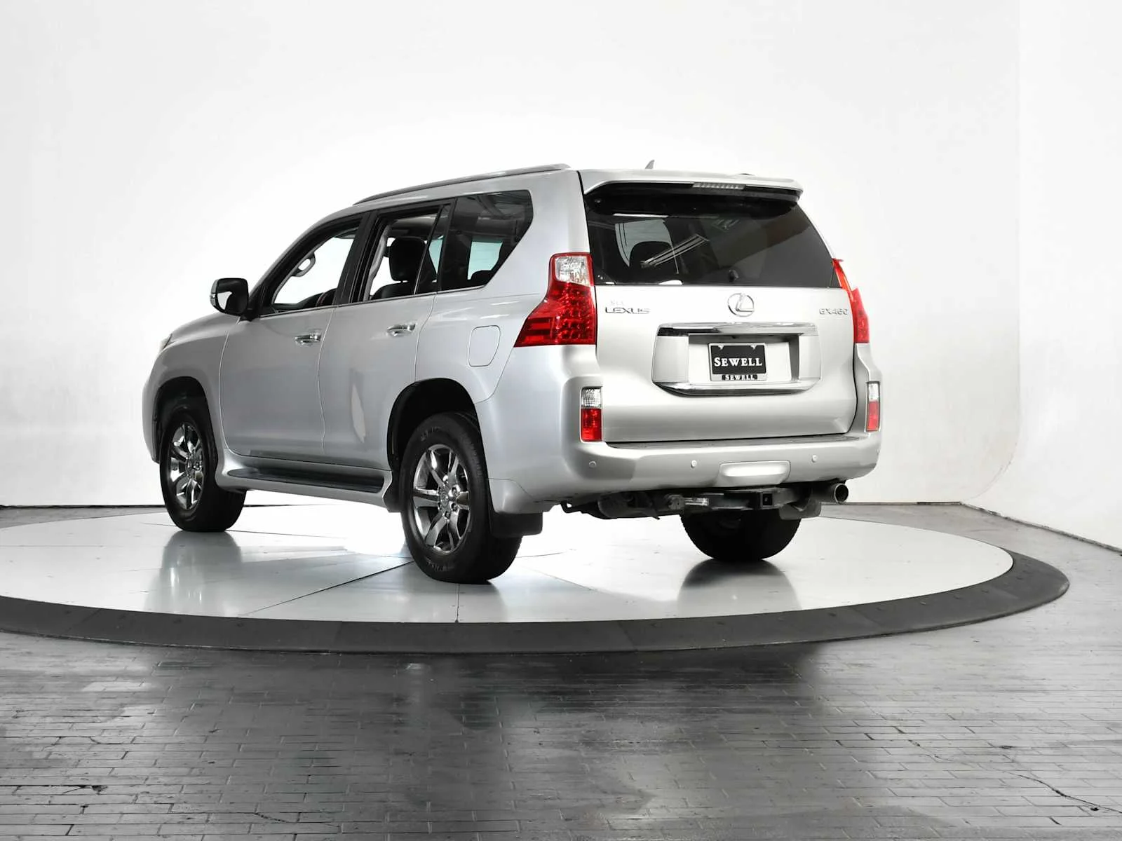 Used 2010 Tungsten Pearl Lexus  image 3