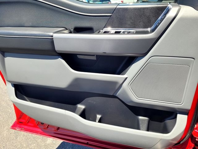Used 2025  Ford XLT image 14