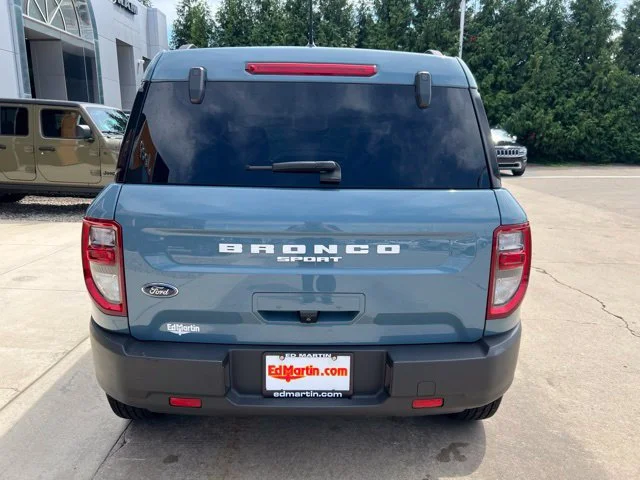 Used 2021  Ford Big Bend image 4