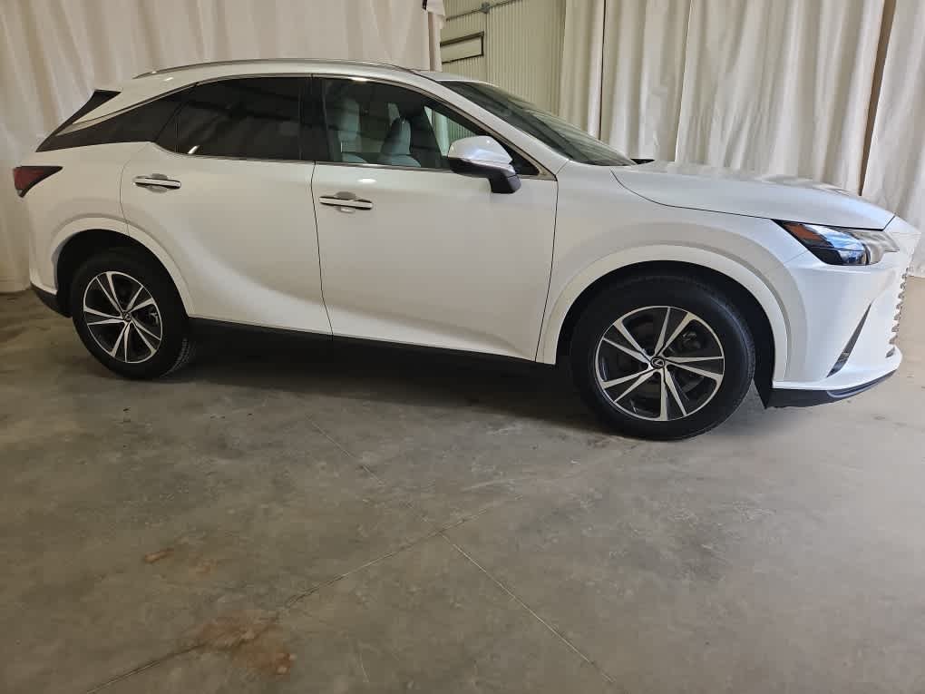 Used 2023 Eminent White Pearl Lexus Premium image 7