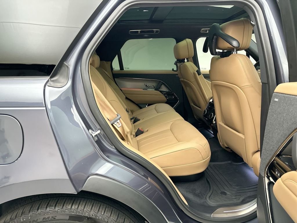 New 2026 Varesine Blue LAND ROVER SE image 7
