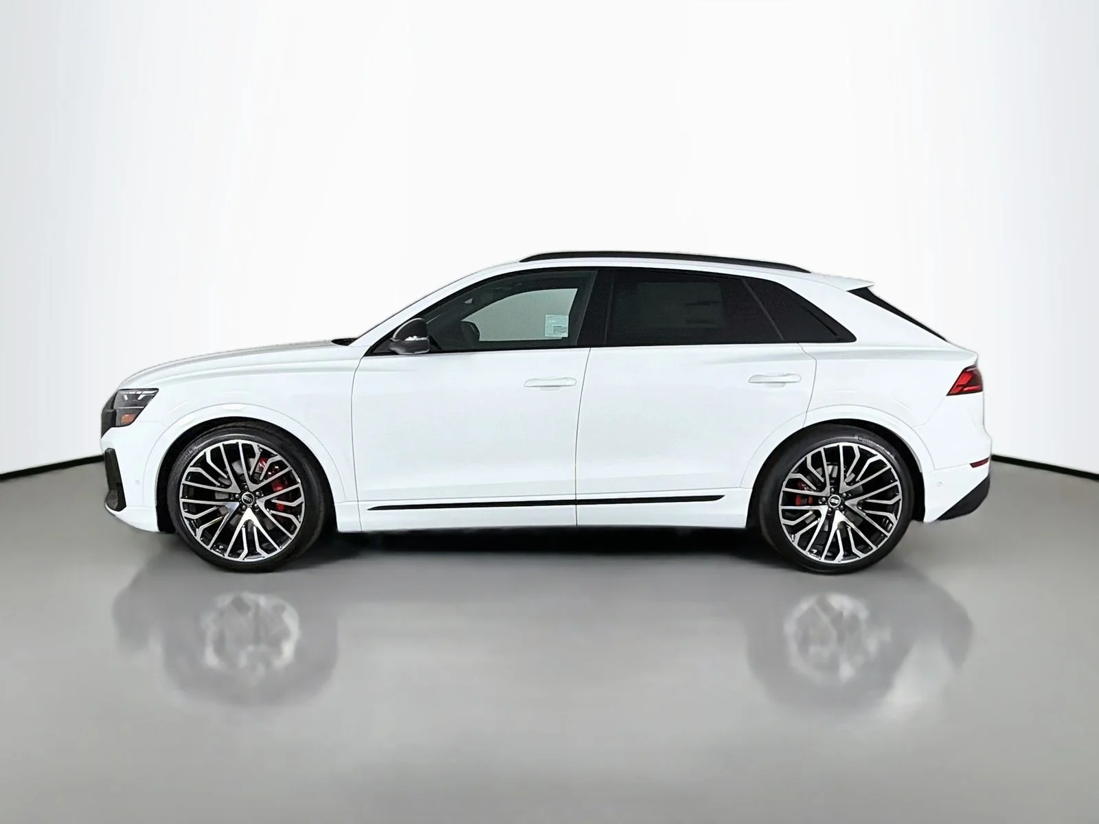 New 2026 White Audi 4.0T Premium Plus image 4