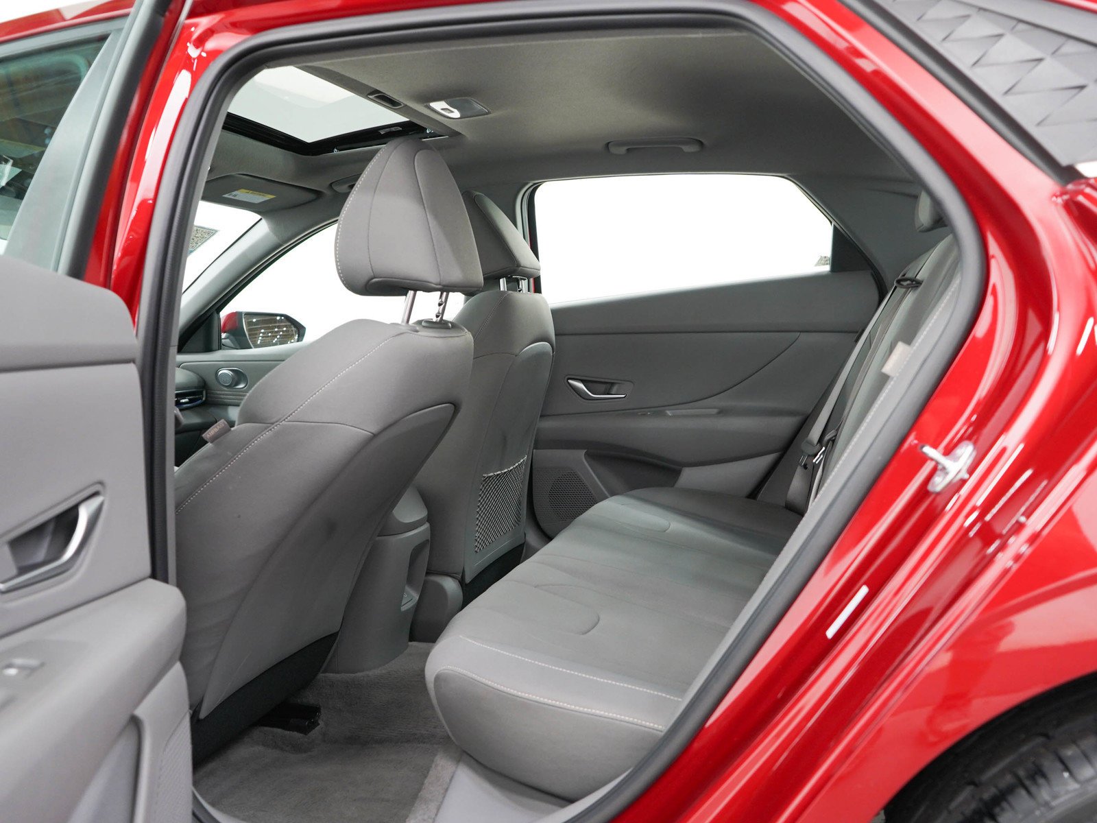 Used 2025 Ultimate Red Hyundai SEL Convenience IVT image 19
