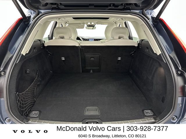 Used 2024 Blue Volvo T8 Plus Dark Theme image 24