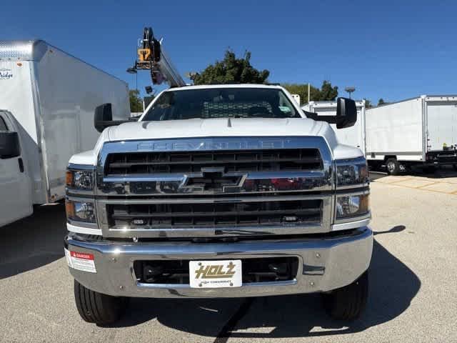New 2024 Summit White Chevrolet Work Truck image 4