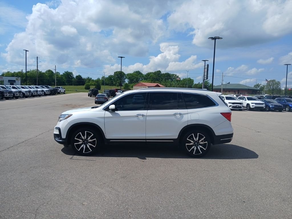 Used 2020 White Honda Touring image 5
