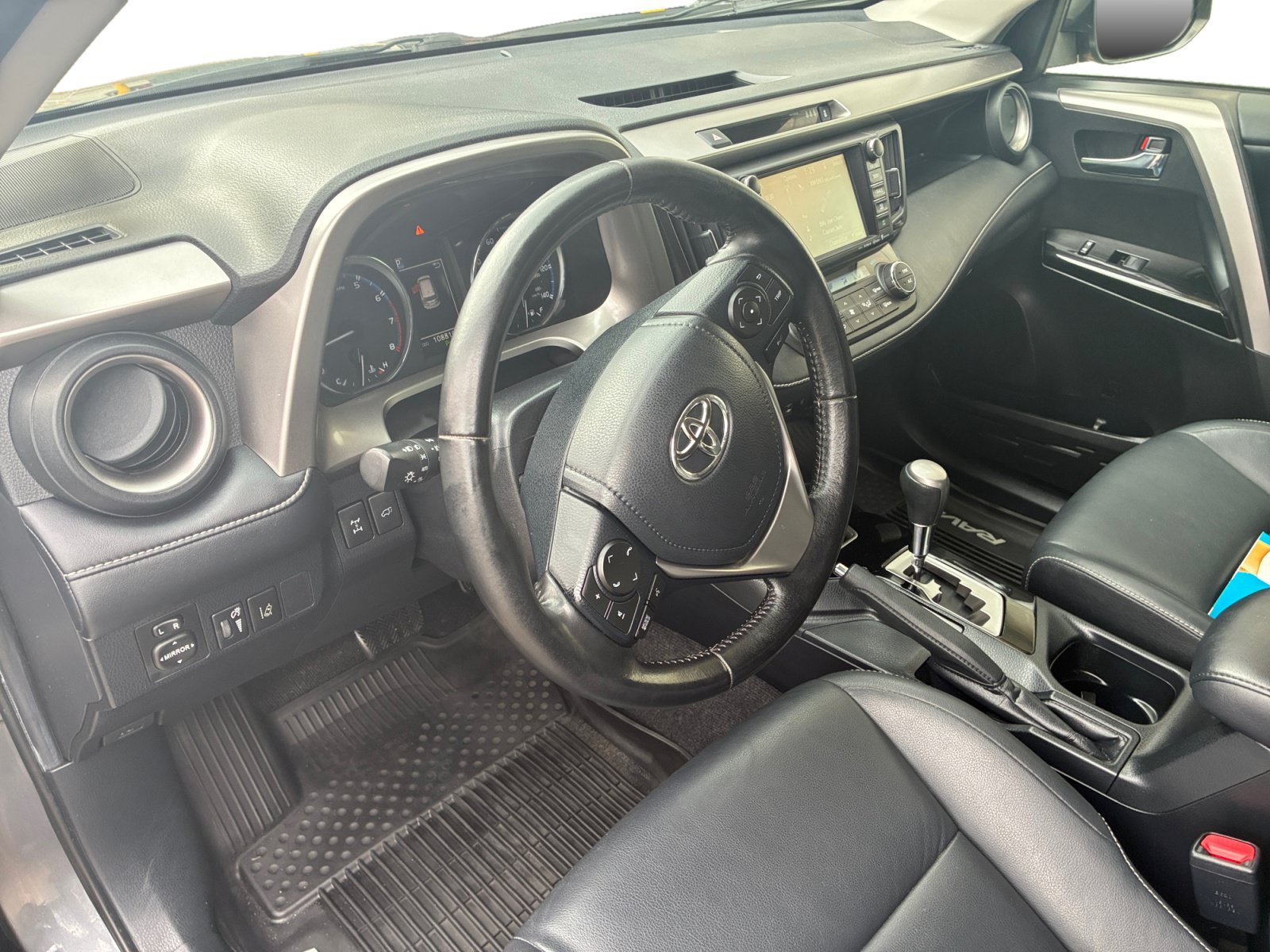 Used 2017 Magnetic Gray Metallic Toyota Limited image 10
