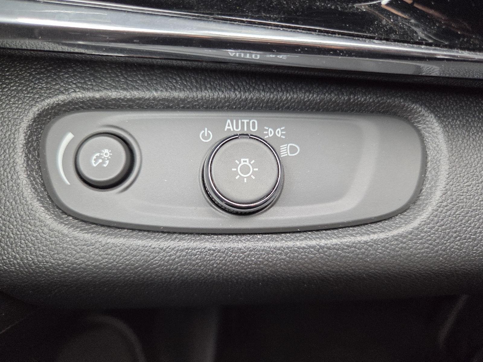 Used 2025 Ebony Twilight Metallic Buick Sport Touring image 22