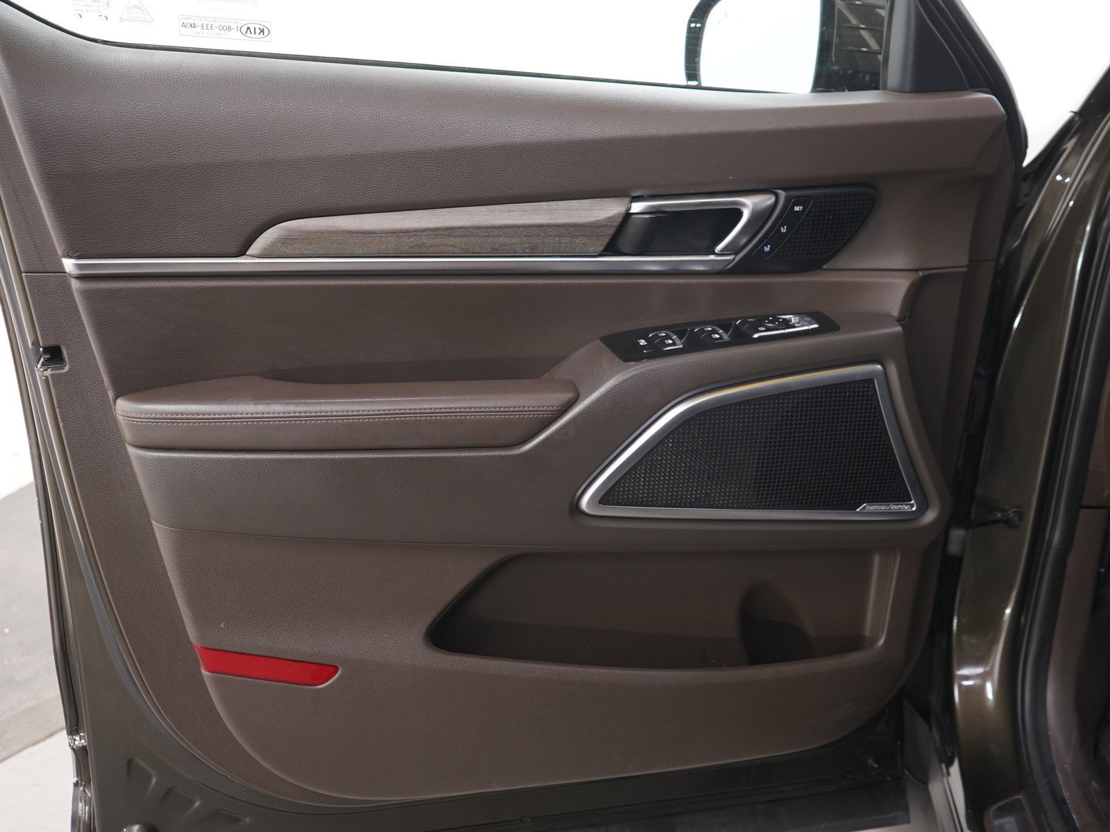 Used 2020 Dark Moss Kia SX AWD image 25