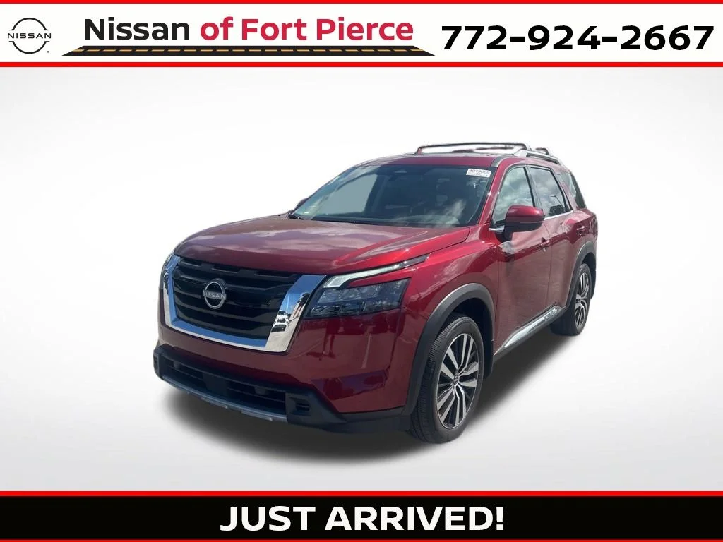 2025 Nissan Pathfinder Platinum 2WD's photo