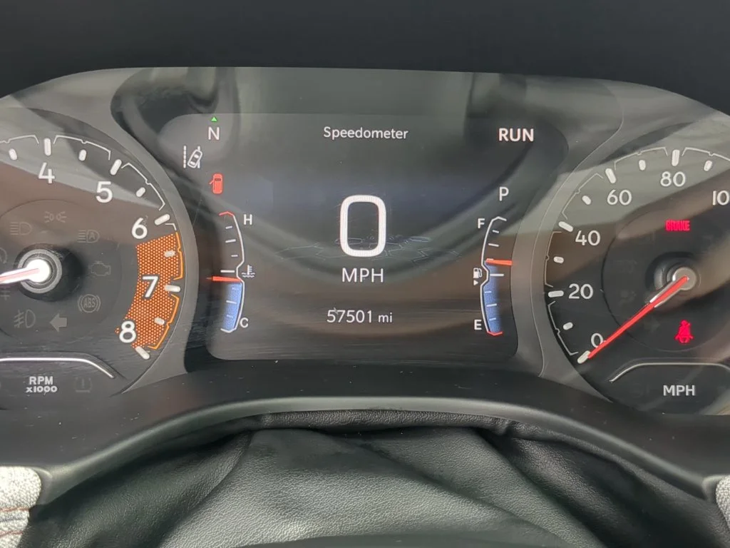 Used 2022 Gray Jeep Latitude Lux image 34