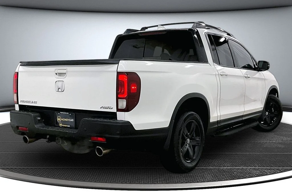 Used 2021 White Honda Black Edition image 6