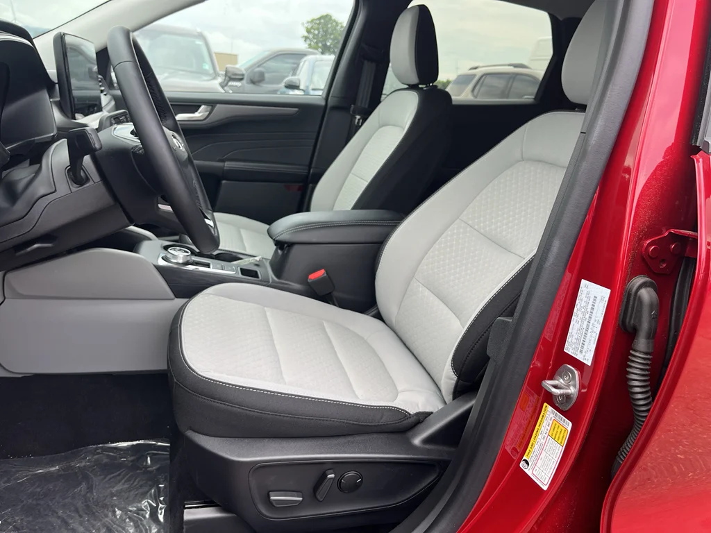 2026 Ford Escape Active - Photo 14