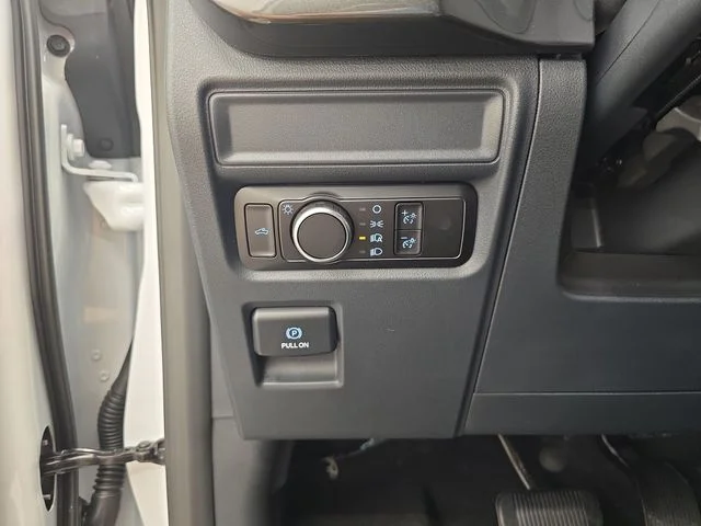 New 2026 Oxford White Ford STX® image 36