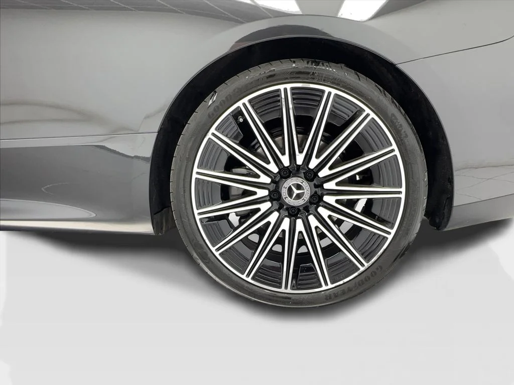 Used 2025 Gray Mercedes-Benz CLE 300 image 12