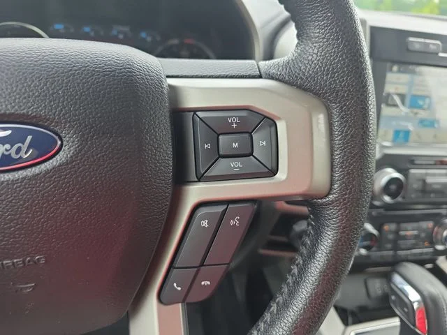 Used 2016 White Ford Lariat image 18