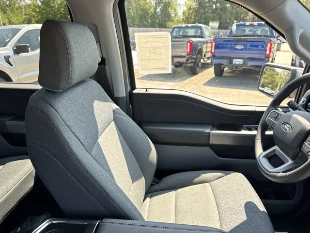 New 2026 Iconic Silver Metallic Ford XLT image 32