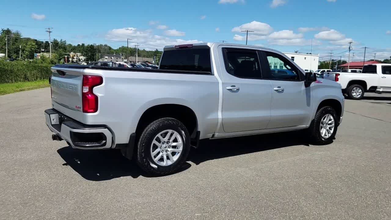 Used 2021 Silver Ice Metallic Chevrolet RST image 8