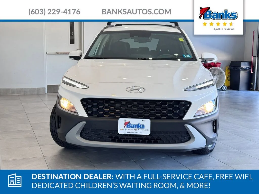 Certified Used 2023 White Hyundai SEL image 3