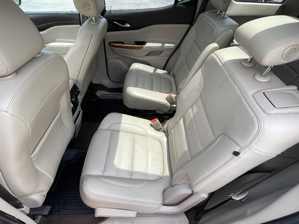 Used 2019 Red Quartz Tintcoat GMC Denali image 16