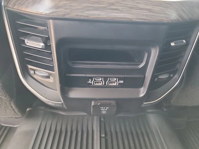 Used 2019 Silver Ram Laramie image 17