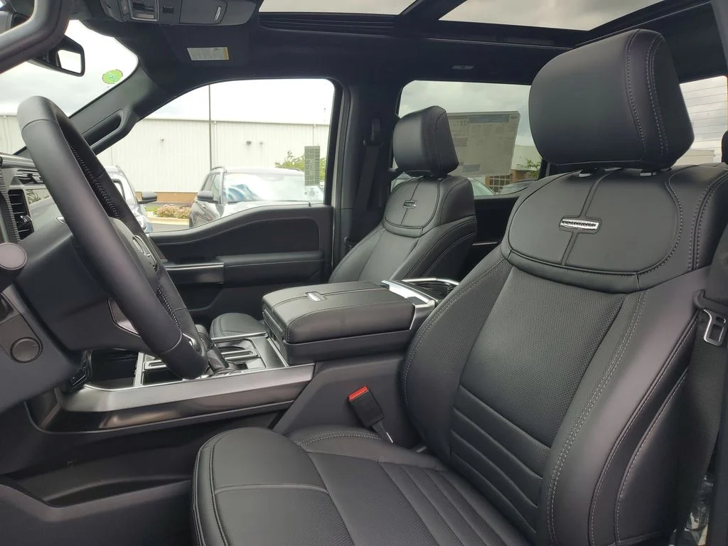 New 2026 Star White Metallic Tri-Coat Ford Platinum® image 5