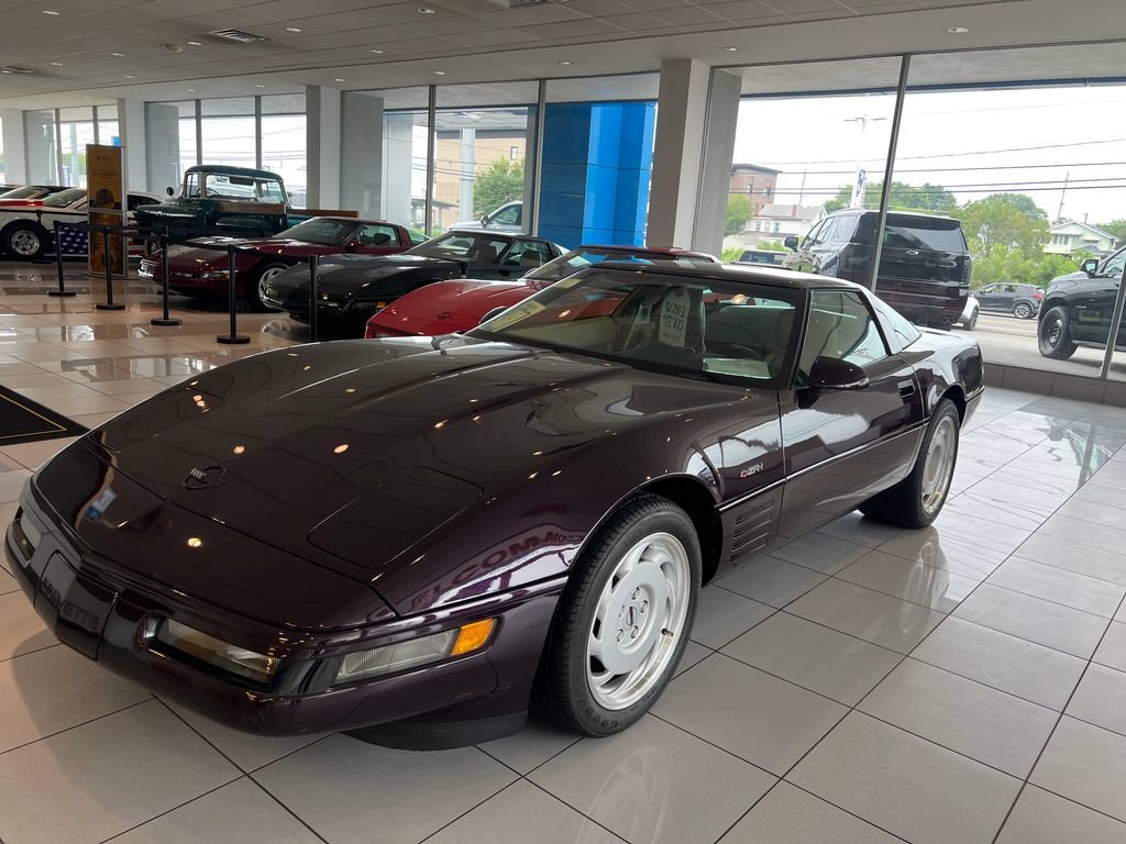 Used 1992 Black-rose Chevrolet NA image 10