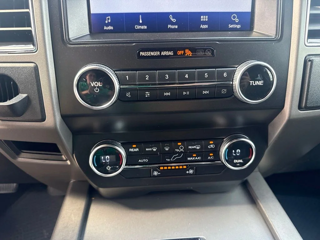 Used 2020 Iconic Silver Metallic Ford XLT image 25