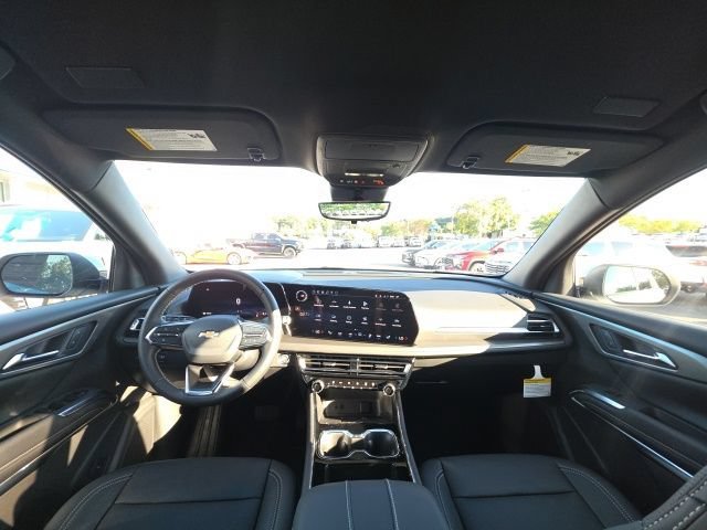 New 2027 Summit White Chevrolet LT image 15